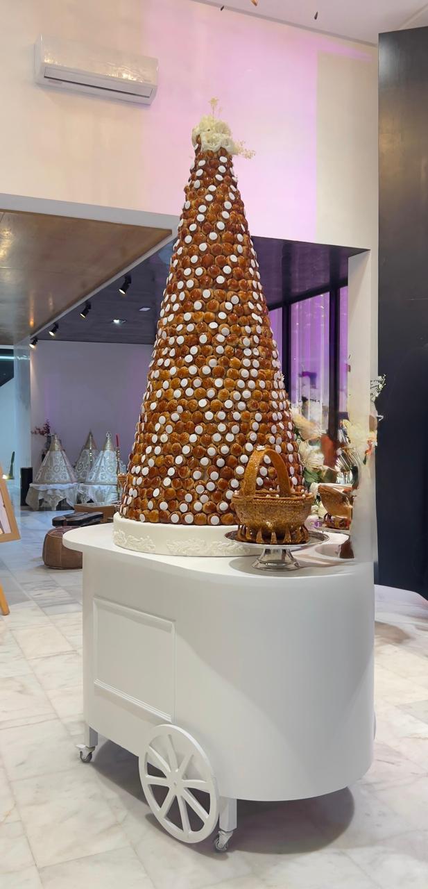 Croquembouche